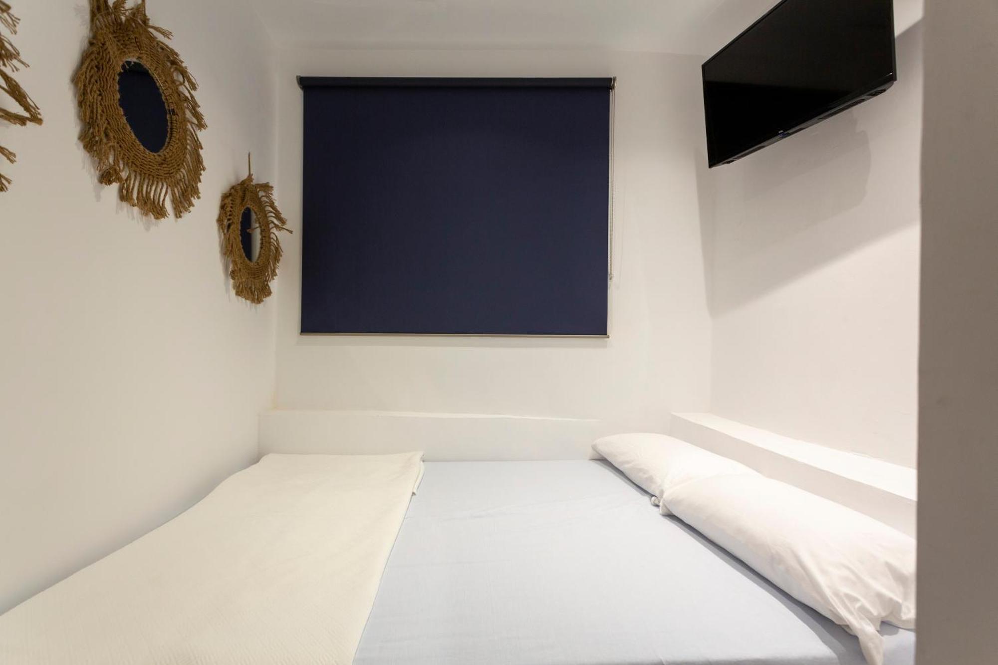 Malaga Stop Hostel Ab מראה חיצוני תמונה