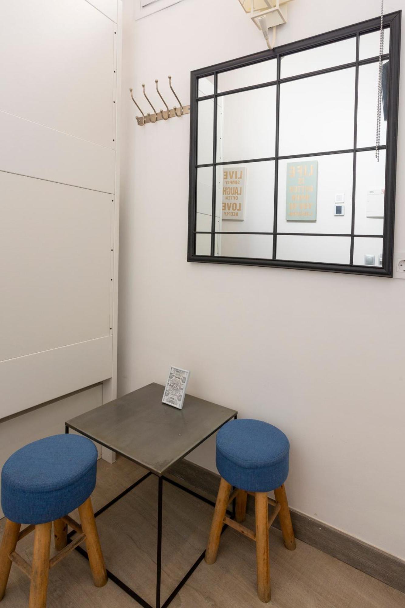 Malaga Stop Hostel Ab מראה חיצוני תמונה