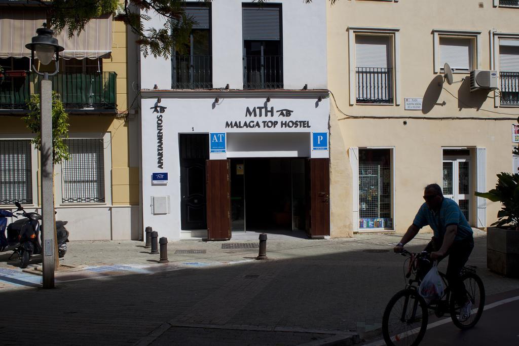 Malaga Stop Hostel Ab מראה חיצוני תמונה